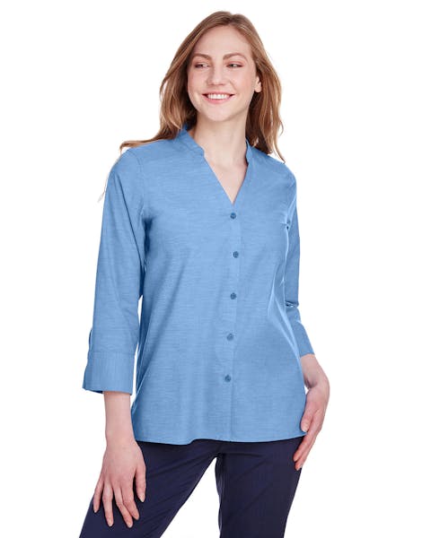 Devon & Jones DG562W Blusa de manga 3/4 de cambray pinpoint elástico de la colección Crown para mujer