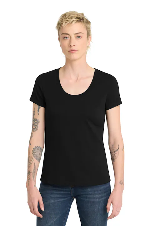 District DT7501 Women's Flex Scoop Neck Tee