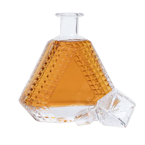 Decantador de whisky - Triángulo - 650ML
