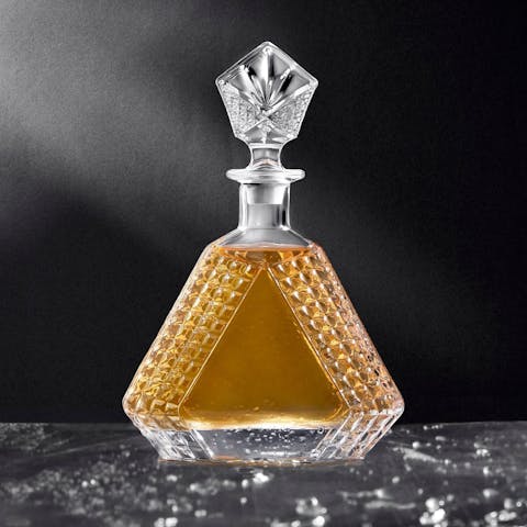 Whiskey Decanter - Triangle - 650ML - Ninja Transfers